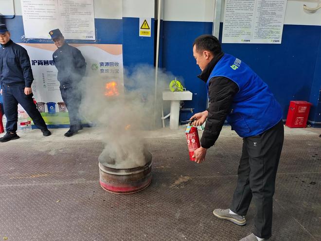 石门二路街道开展重点场所消防实训为安全生产护航(图2)