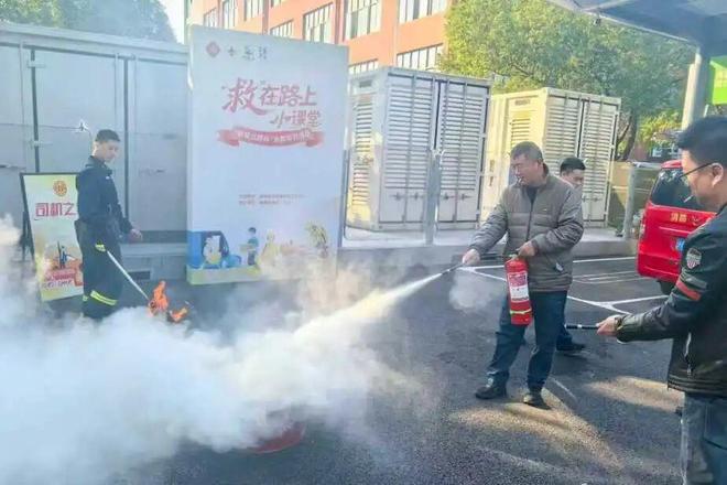 筑牢安全“防火墙”奉浦齐行动！(图4)