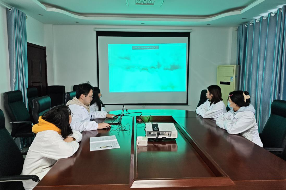 星空体育网站：冬季低温防火有妙招西城消防开展高层办公楼冬季消防安全专项宣传活动(图2)