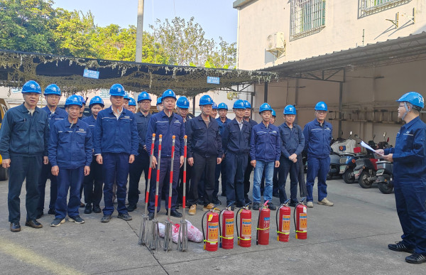 国网漳州供电公司：开展变压器火灾应急处置能力演练(图1)