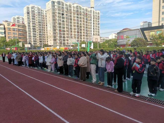 护航校园平安——临川五小开展消防宣传进校园活动(图1)