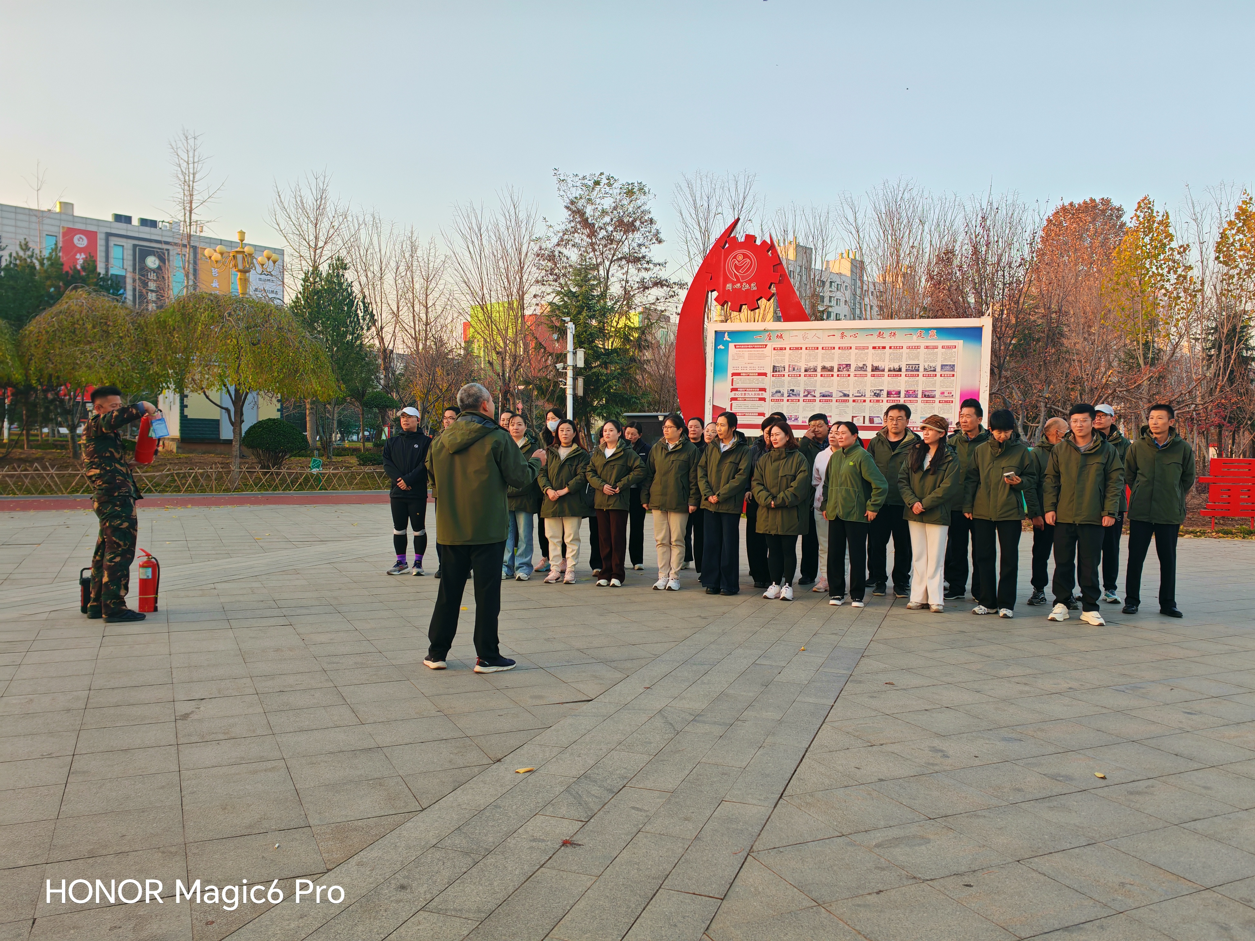 山东移动日照莒县分公司开展消防安全培训实操演练筑牢安全防线(图1)