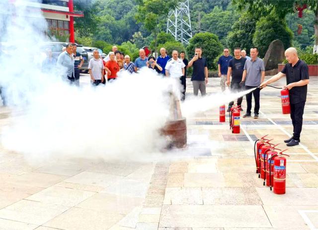 阳光下的守护丨重庆高新公安双线发力筑牢夏季安全防线(图1)