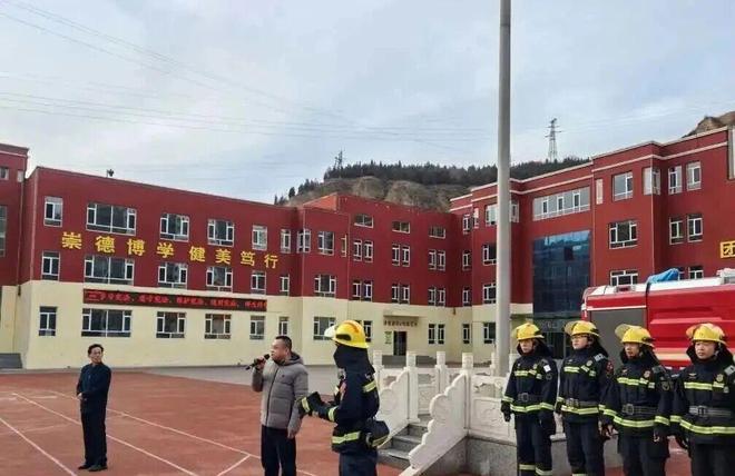吕梁消防深入全市学校、幼儿园开展消防宣传“进校园”活动(图7)