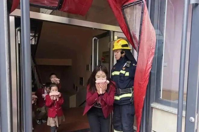 吕梁消防深入全市学校、幼儿园开展消防宣传“进校园”活动(图10)