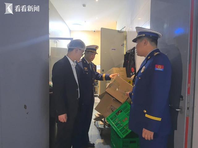 上海消防筑牢元旦安全防线护航节日平安(图1)