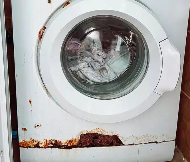 星空体育网站：这样的电器费电又危险快看看你家有没有(图4)