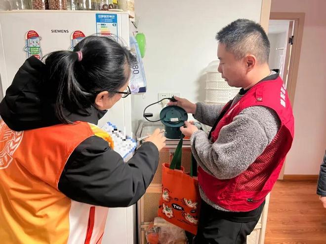 星空体育网站：普陀全面排查消防安全隐患！全力筑牢社区安全“防火墙”(图5)