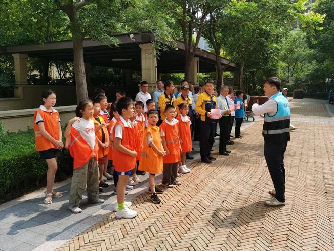 理论+实操编织安全“童”行防护网(图1)