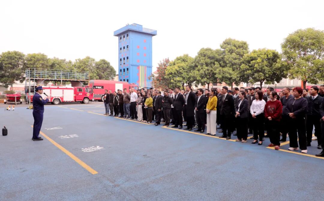 漳州台商区消防救援大队开展专题消防安全技能培训(图1)