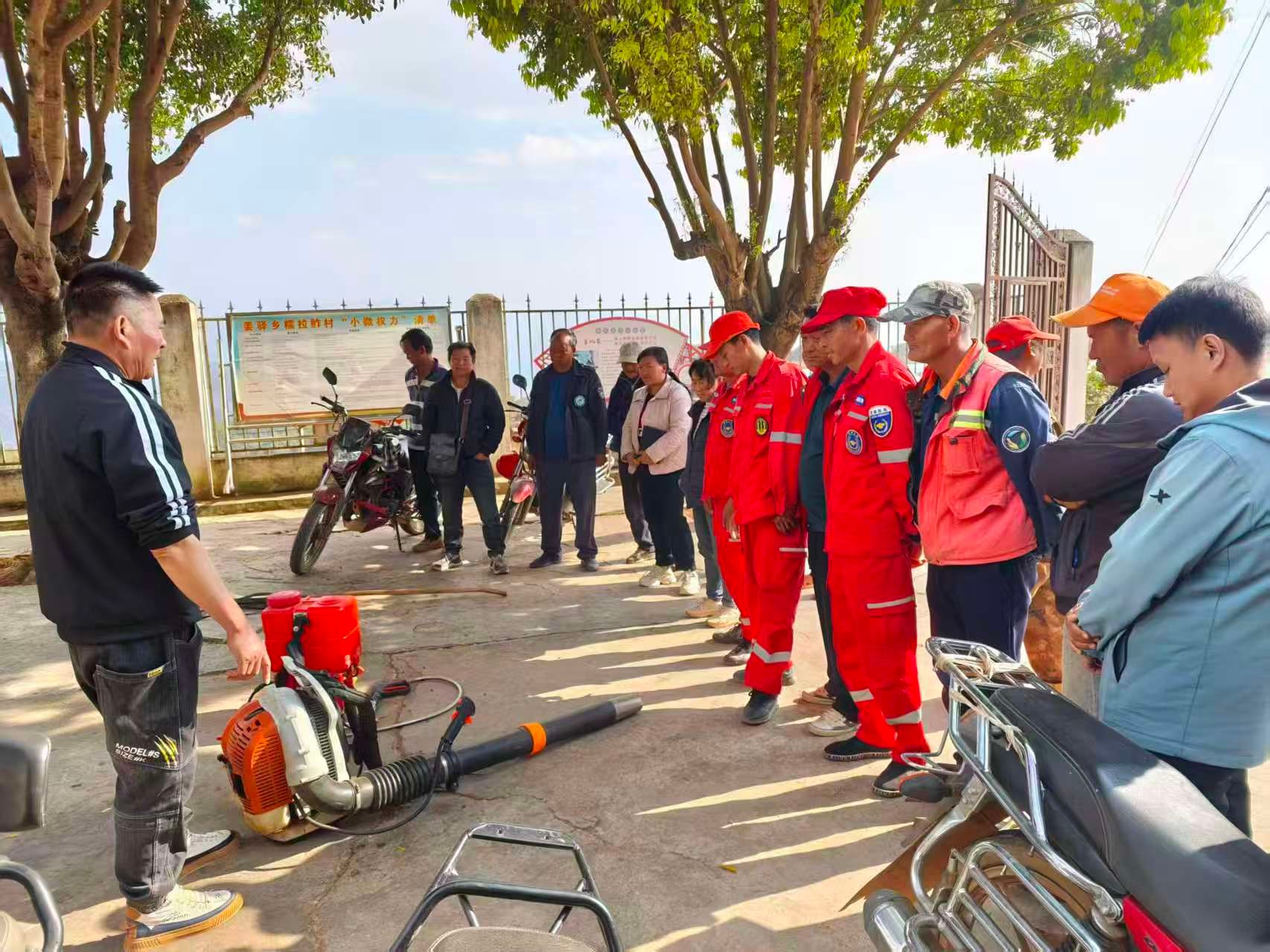 姜驿乡：森林草原防灭火培训下沉村组筑牢基层森防安全防线(图2)