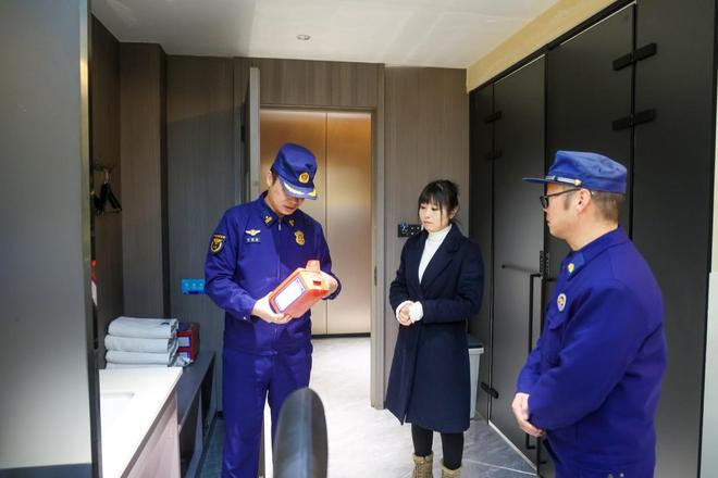 星空体育：荆门掇刀开展消防产品质量专项检查严把消防安全“源头关”(图3)