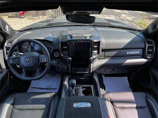 一手本家特价24款道奇公羊霸王龙最低多少钱现车配置80万起(图3)