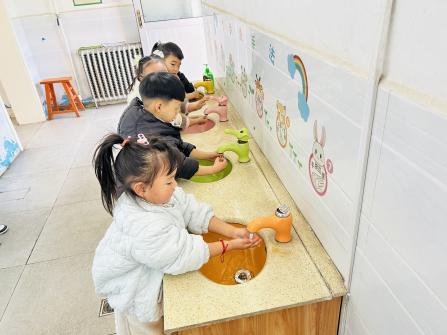 太原市晋源区姚村镇中心学校附属幼儿园：用安全教育为幼儿成长铺就温馨坦途(图7)