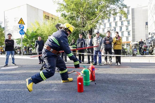 如何解锁“安居密码”？这场技能大赛给出答案(图1)