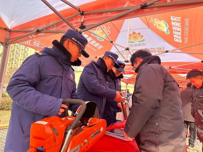 气、热、消防“一站式”服务“能源管家在您身边”气热联合进社区很暖心(图5)