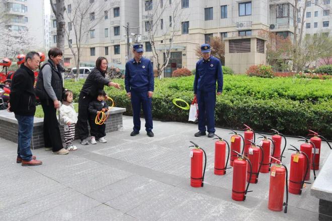 新洋街道新丰社区开展“消防知识进基层蓝焰守护伴我行”活动(图6)