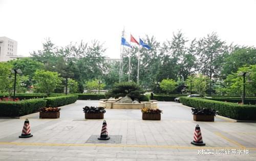 益园文化创意产业基地写字楼招租电话开发商业主直租电话(图1)