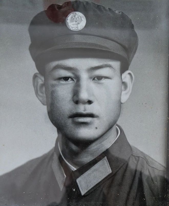 苍洱英烈郑本宽｜舍身救战友的“逆水勇士”(图1)